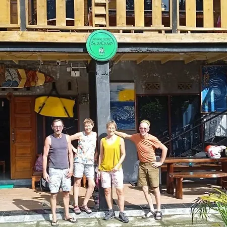 Air Manis Secret Surfcamp Apartment Taluk Batung Exterior photo
