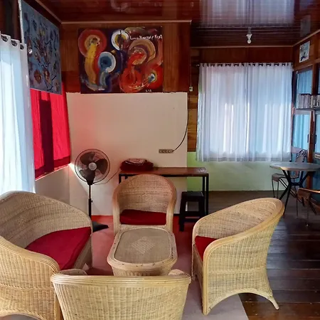Air Manis Secret Surfcamp Apartment Taluk Batung Exterior photo