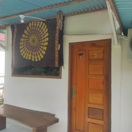 Air Manis Secret Surfcamp Apartment Taluk Batung Exterior photo