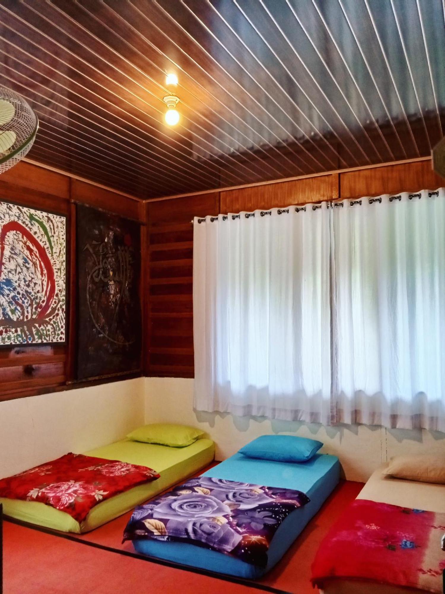 Homestay Air Manis Secret Surfcamp Taluk Batung