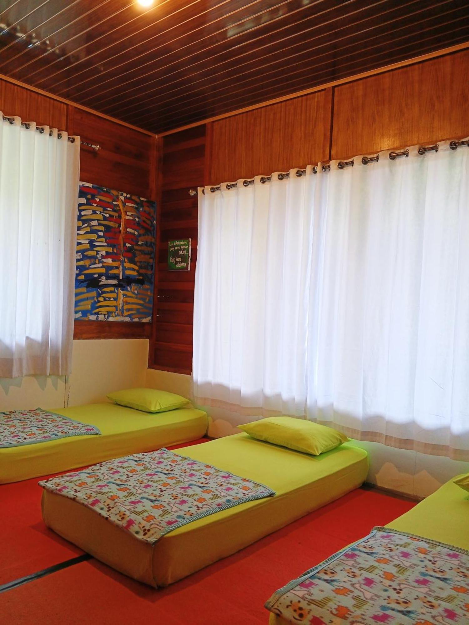 Air Manis Secret Surfcamp