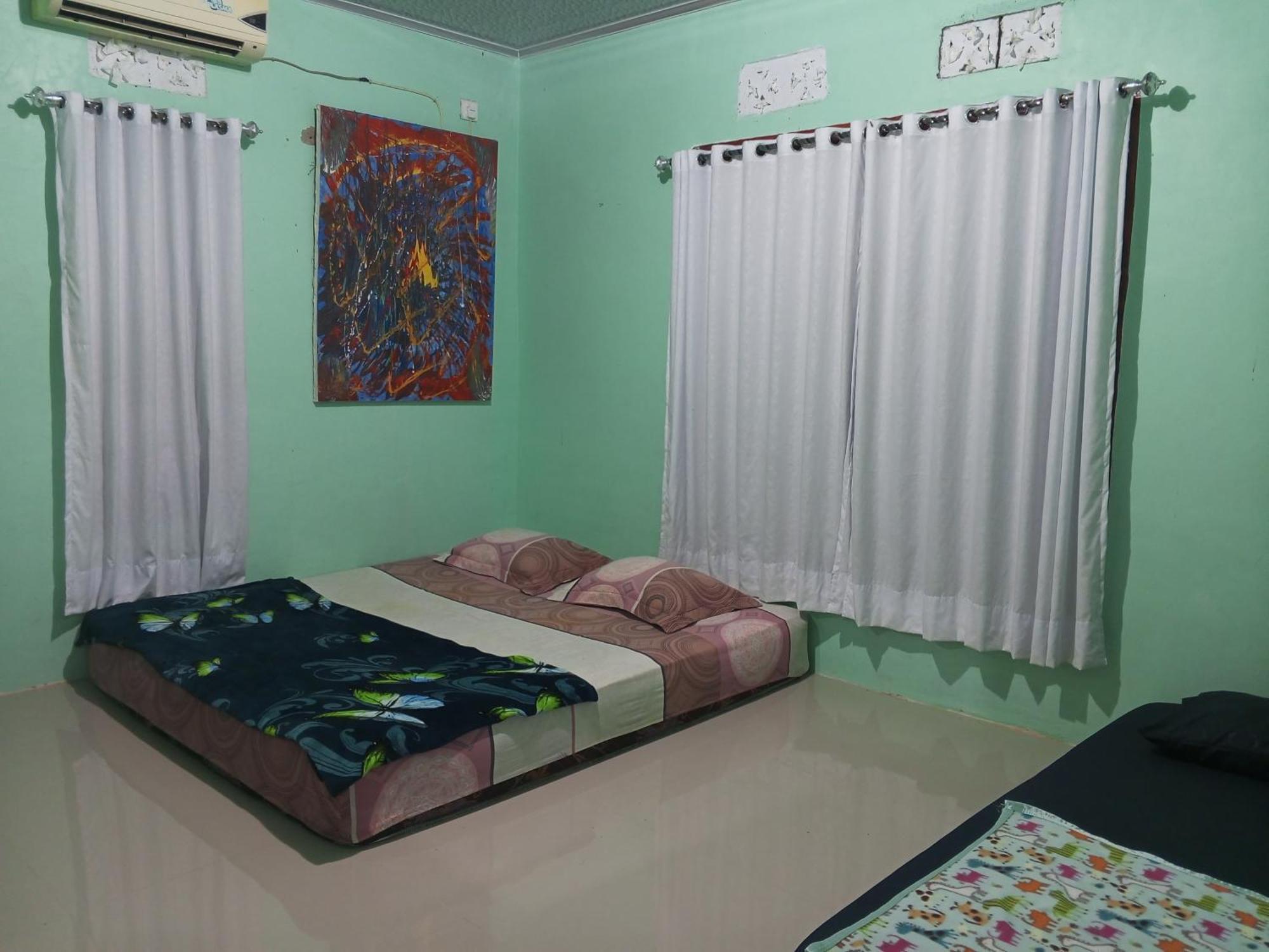 Homestay Air Manis Secret Surfcamp Taluk Batung