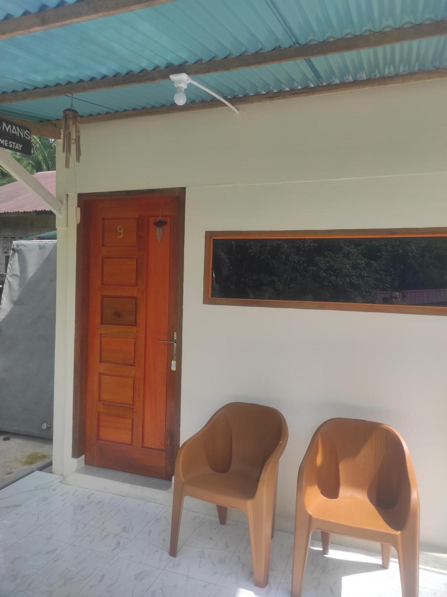 Air Manis Secret Surfcamp Homestay