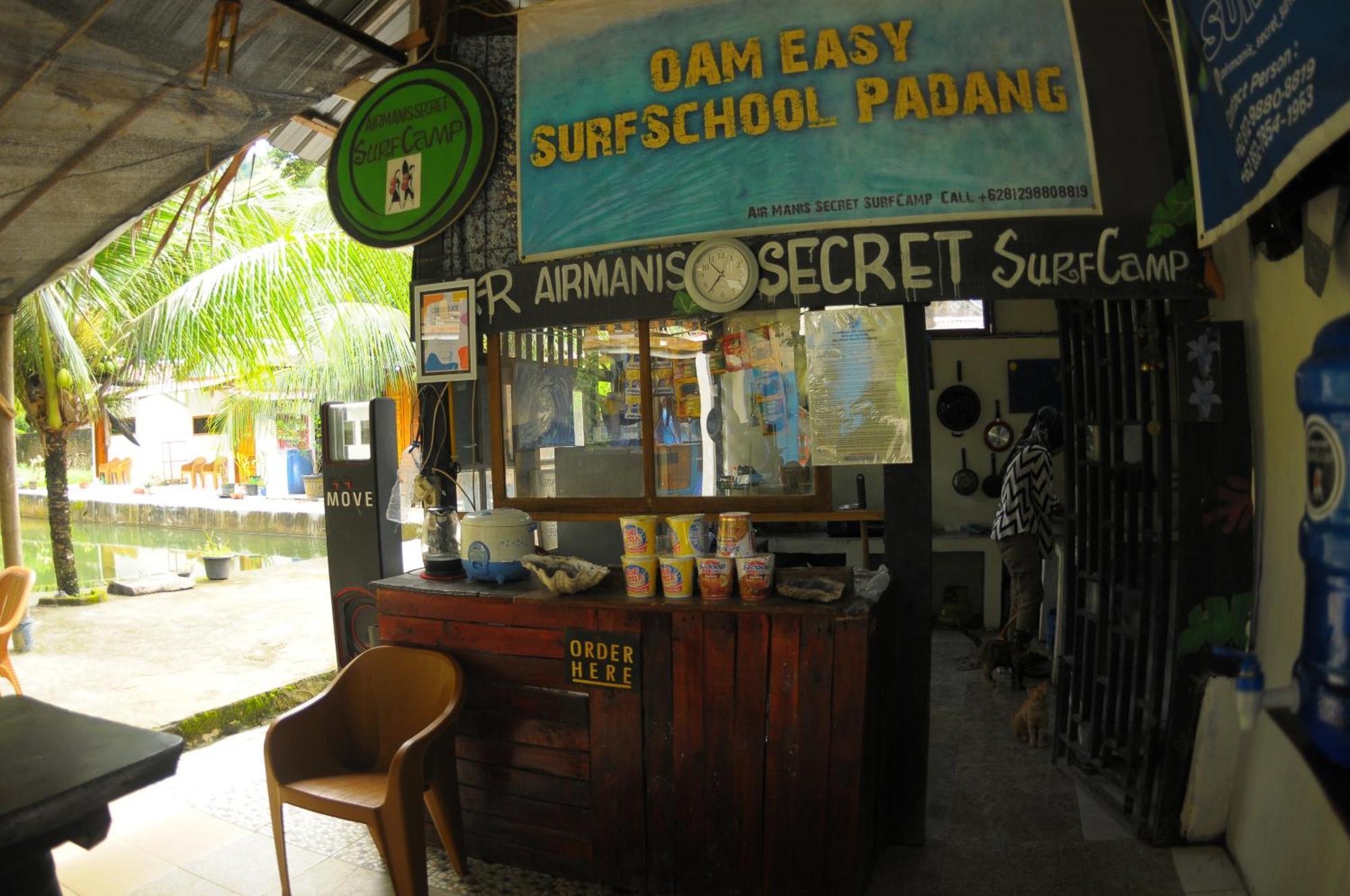 Air Manis Secret Surfcamp Homestay Taluk Batung