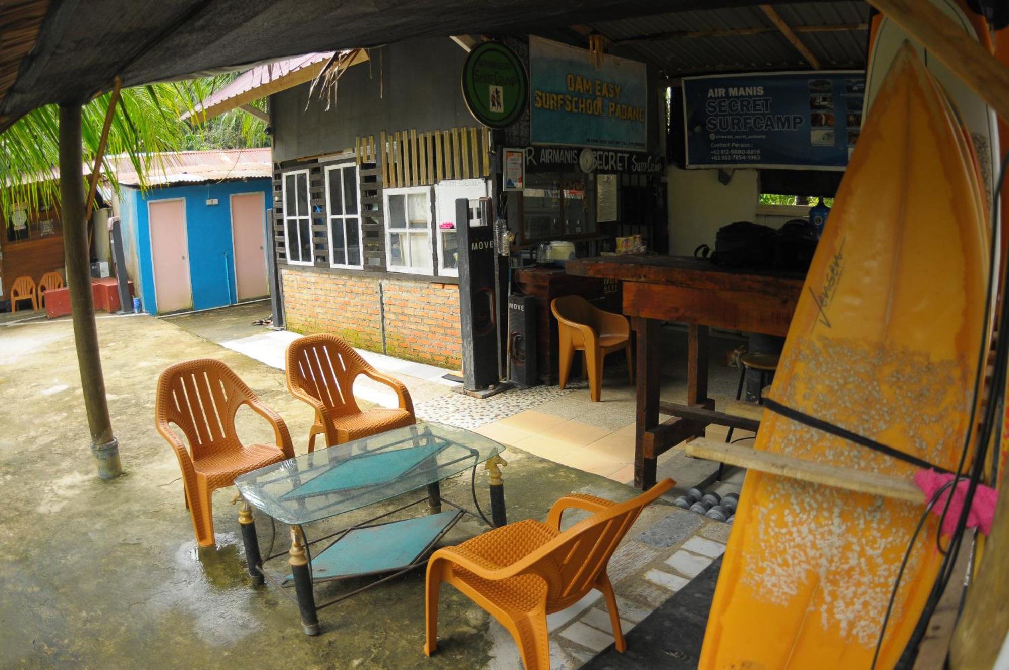 Homestay Air Manis Secret Surfcamp Taluk Batung