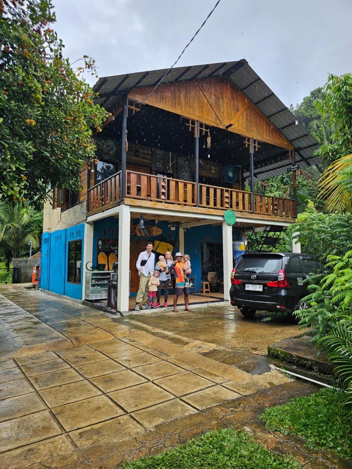 Homestay Air Manis Secret Surfcamp